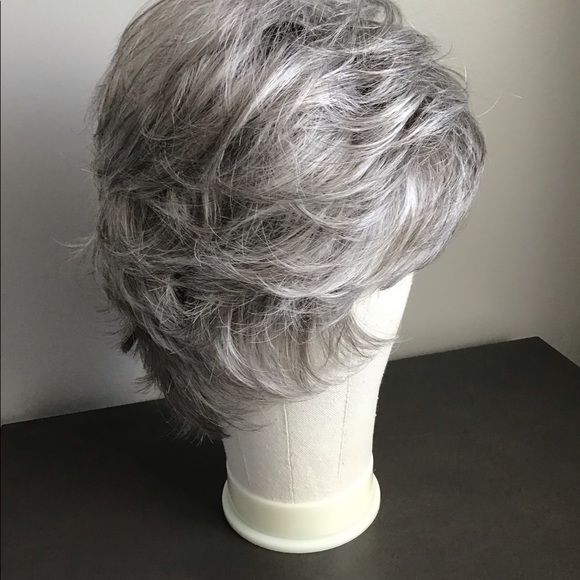 Jazz Mono Top Wig by Rene’ of Paris - Picture 4 of 8